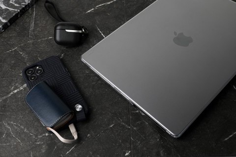 Moshi iGlaze Hardshell Case - Obudowa MacBook Air 13.6" M3 (2024) / M2 (2022) (Stealth Black) Moshi iGlaze Hardshell Case - Obudowa MacBook Air 13.6" M3 (2024) / M2 (2022) (Stealth Black)