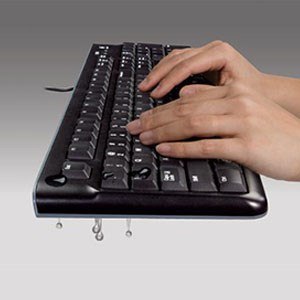 Zestaw klawiatura + mysz Logitech MK120 920-002562 (membranowa; USB 2.0; (US); kolor czarny; optyczna; 1000 DPI) Zestaw klawiatura + mysz Logitech MK120 920-002562 (membranowa; USB 2.0; (US); kolor czarny; optyczna; 1000 DPI)