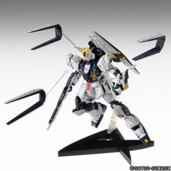 Figurka kolekcjonerska BANDAI MG 1/100 NU GUNDAM Ver. Ka Figurka kolekcjonerska BANDAI MG 1/100 NU GUNDAM Ver. Ka