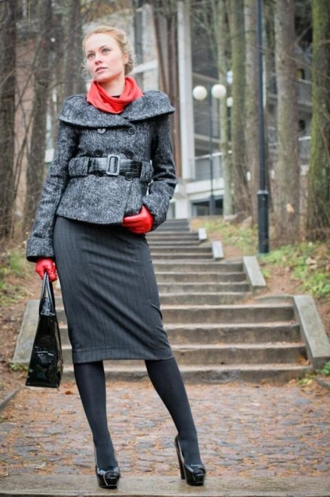 PIĘKNY WEŁNIANY PŁASZCZ RETRO AUDREY PIĘKNY WEŁNIANY PŁASZCZ RETRO AUDREY