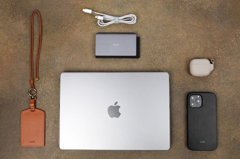 Moshi iGlaze Hardshell Case - Obudowa MacBook Pro 14" (M3/M2/M1/2023-2021) (Stealth Clear) Moshi iGlaze Hardshell Case - Obudowa MacBook Pro 14" (M3/M2/M1/2023-2021) (Stealth Clear)