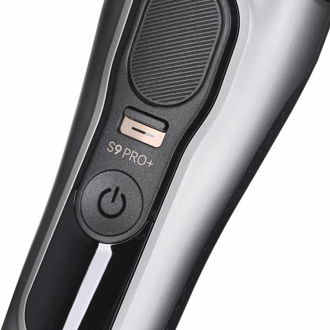 Braun Golarka Series 9 Pro+ 9577cc srebrny Braun Golarka Series 9 Pro+ 9577cc srebrny