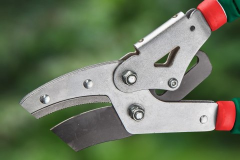 Sekator do gałęzi kowadełkowy teleskopowy 670 mm, średnica cięcia 45 mm, uchwyty aluminiowe Sekator do gałęzi kowadełkowy teleskopowy 670 mm, średnica cięcia 45 mm, uchwyty aluminiowe