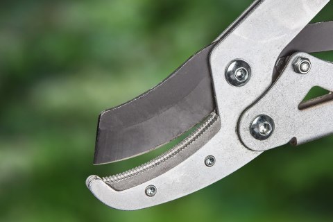 Sekator do gałęzi kowadełkowy teleskopowy 670 mm, średnica cięcia 45 mm, uchwyty aluminiowe Sekator do gałęzi kowadełkowy teleskopowy 670 mm, średnica cięcia 45 mm, uchwyty aluminiowe