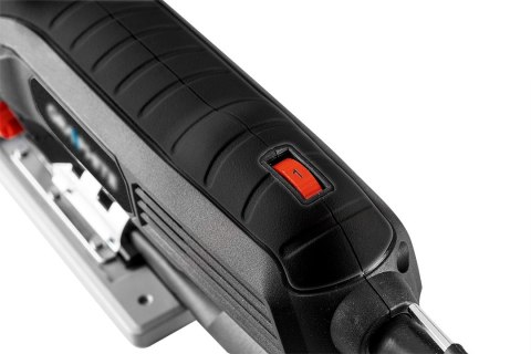 Wyrzynarka 600W, ilość suwów 800-3000 min-1, z uchwytem za korpus Wyrzynarka 600W, ilość suwów 800-3000 min-1, z uchwytem za korpus