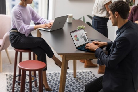 HP Elitebook 640 G9 i5-1235U 14.0"FHD 250nits AG 16GB DDR5 SSD512 Iris Xe W11Pro 3Y HP Elitebook 640 G9 i5-1235U 14.0"FHD 250nits AG 16GB DDR5 SSD512 Iris Xe W11Pro 3Y
