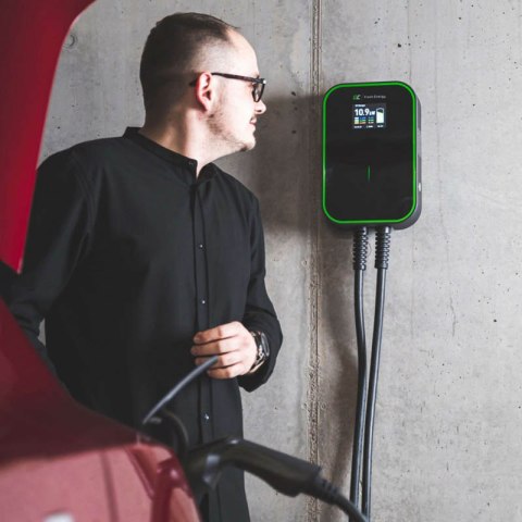 Green Cell - Ładowarka Wallbox GC EV PowerBox 22kW z kablem Type 2 do ładowania samochodów elektrycznych i hybryd Plug-In Green Cell - Ładowarka Wallbox GC EV PowerBox 22kW z kablem Type 2 do ładowania samochodów elektrycznych i hybryd Plug-In