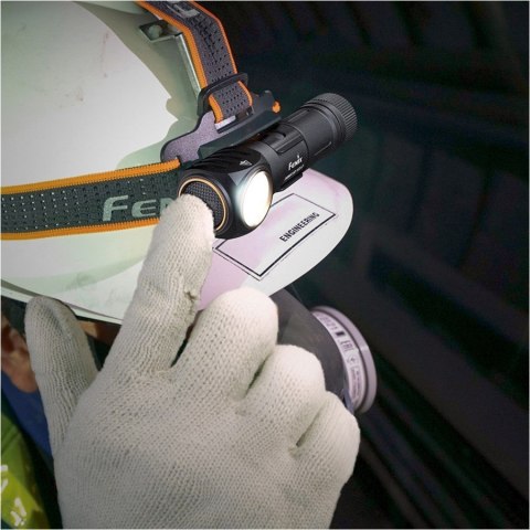 Latarka diodowa Fenix HM61R V2.0 - czołówka Latarka diodowa Fenix HM61R V2.0 - czołówka