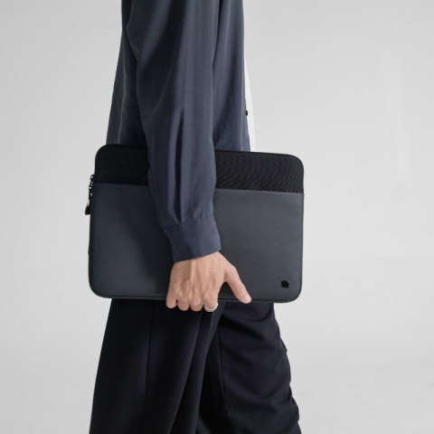 Incase A.R.C. Sleeve - Pokrowiec z kieszenią MacBook Pro 14" (M4/M3/M2/M1/2024-2021) (Czarny) Incase A.R.C. Sleeve - Pokrowiec z kieszenią MacBook Pro 14" (M4/M3/M2/M1/2024-2021) (Czarny)