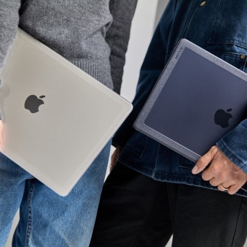 Incase Edge Hardshell Case - Etui MacBook Pro 16" (M4/M3/M2/M1/2024-2021) (Clear) Incase Edge Hardshell Case - Etui MacBook Pro 16" (M4/M3/M2/M1/2024-2021) (Clear)