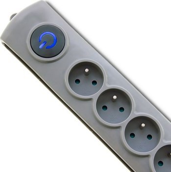 Listwa antyprzepięciowa - Qoltec 8 gniazd 3.0m czarna Listwa antyprzepięciowa - Qoltec 8 gniazd 3.0m czarna