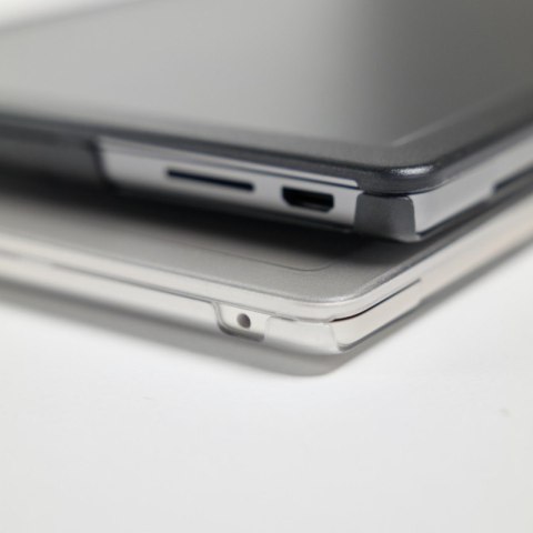 Incase Edge Hardshell Case - Etui MacBook Air 15" M3 (2024) / M2 (2023) (Black) Incase Edge Hardshell Case - Etui MacBook Air 15" M3 (2024) / M2 (2023) (Black)