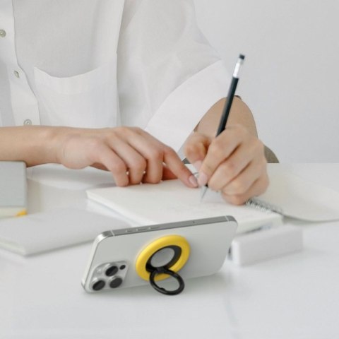 Spigen Nano Pop MagSafe Phone Ring - Magnetyczny uchwyt na palec z funkcją podstawki (Mango Yellow) Spigen Nano Pop MagSafe Phone Ring - Magnetyczny uchwyt na palec z funkcją podstawki (Mango Yellow)