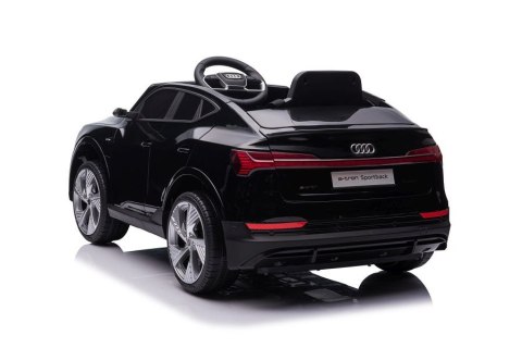 Auto Na Akumulator Audi E- Tron Czarne QLS-6688 Auto Na Akumulator Audi E- Tron Czarne QLS-6688