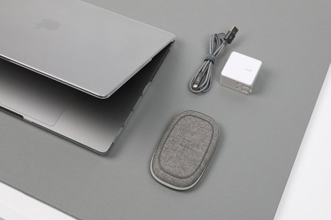 Moshi iGlaze Hardshell Case - Obudowa MacBook Pro 16" (M3/M2/M1/2023-2021) (Stealth Clear) Moshi iGlaze Hardshell Case - Obudowa MacBook Pro 16" (M3/M2/M1/2023-2021) (Stealth Clear)