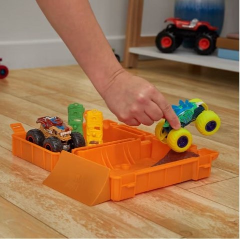 Zestaw monster trucks kanister Zestaw monster trucks kanister