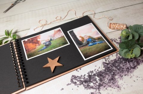Album drewniany wakacyjny grawer,22x30cm poziom WK9 Album drewniany wakacyjny grawer,22x30cm poziom WK9