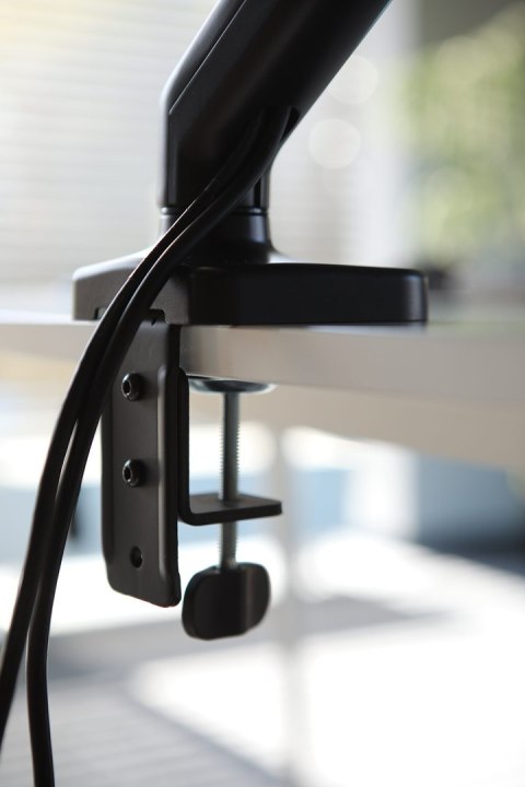 SAVIO UCHWYT BIURKOWY NA MONITOR 17''-32'', 2-9 KG, NA SPRĘŻYNIE GAZOWEJ UM-01 SAVIO UCHWYT BIURKOWY NA MONITOR 17''-32'', 2-9 KG, NA SPRĘŻYNIE GAZOWEJ UM-01